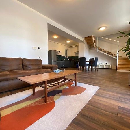 2 Bedroom 107 M2 Loft With Balcony Budapest Exterior foto